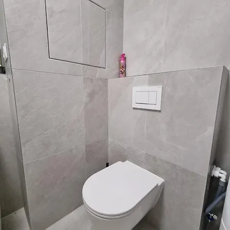 Zwirn New Free Parking Apartament