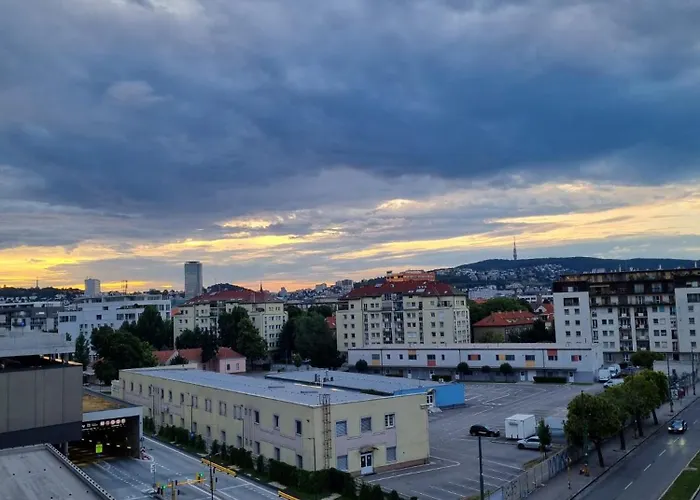 Zwirn New Free Parking Apartament *